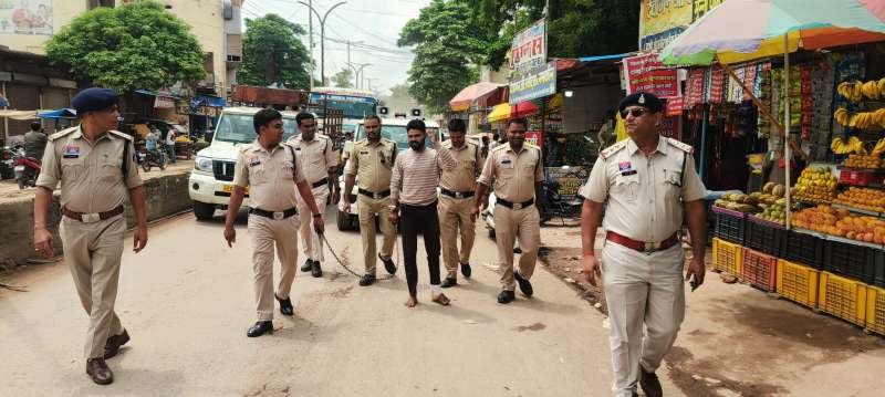 तखतपुर में पुलिस का बड़ा एक्शन: तेवर गैंग के सरगना राहुल धुरी गिरफ्तार, पैदल जुलूस निकाला गया