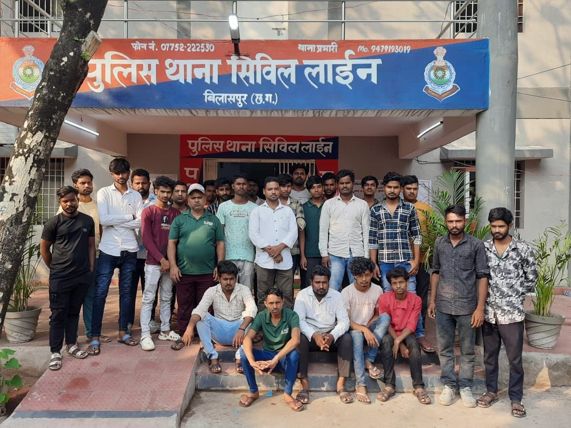 बदमाशों की ‘संडे-संधि’ टूटी, पुलिस ने कसी नकेल! SSP रजनेश सिंह के निर्देश पर चला ‘सुपर संडे ऑपरेशन’, 30 वारंट तामील, 159 बदमाशों की जांच, 2 फरार गिरफ्तार
