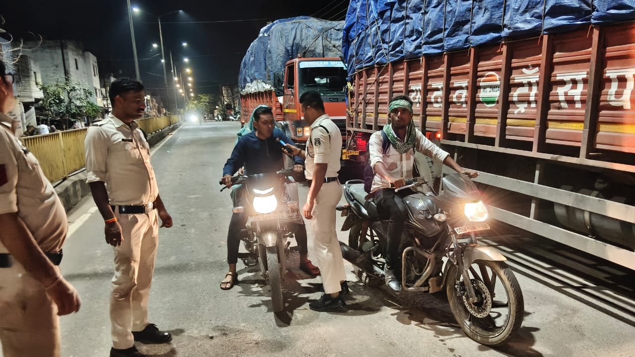 बिलासपुर में ताबड़तोड़ चेकिंग: 81 वाहन चालकों पर चालान, 35 ड्रंक एंड ड्राइव में पकड़े गए