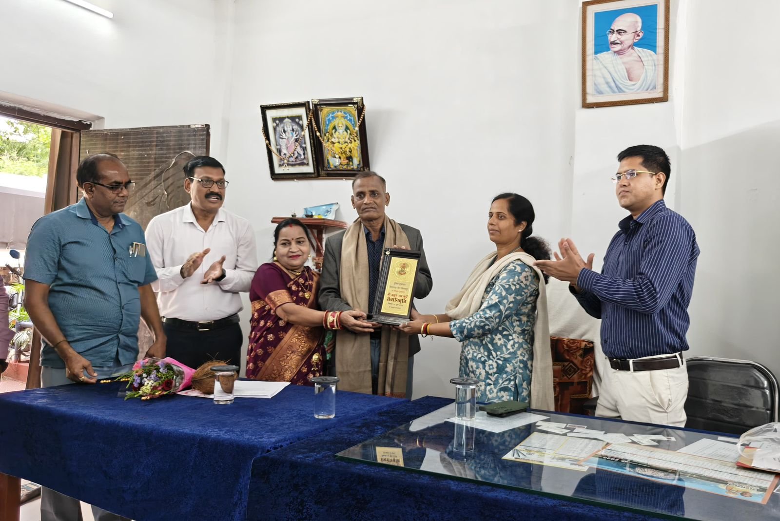 सेवानिवृत्त हुए उप निरीक्षक अनुज राम कुर्रे, पुलिस दूरसंचार विभाग ने दी भावभीनी विदाई