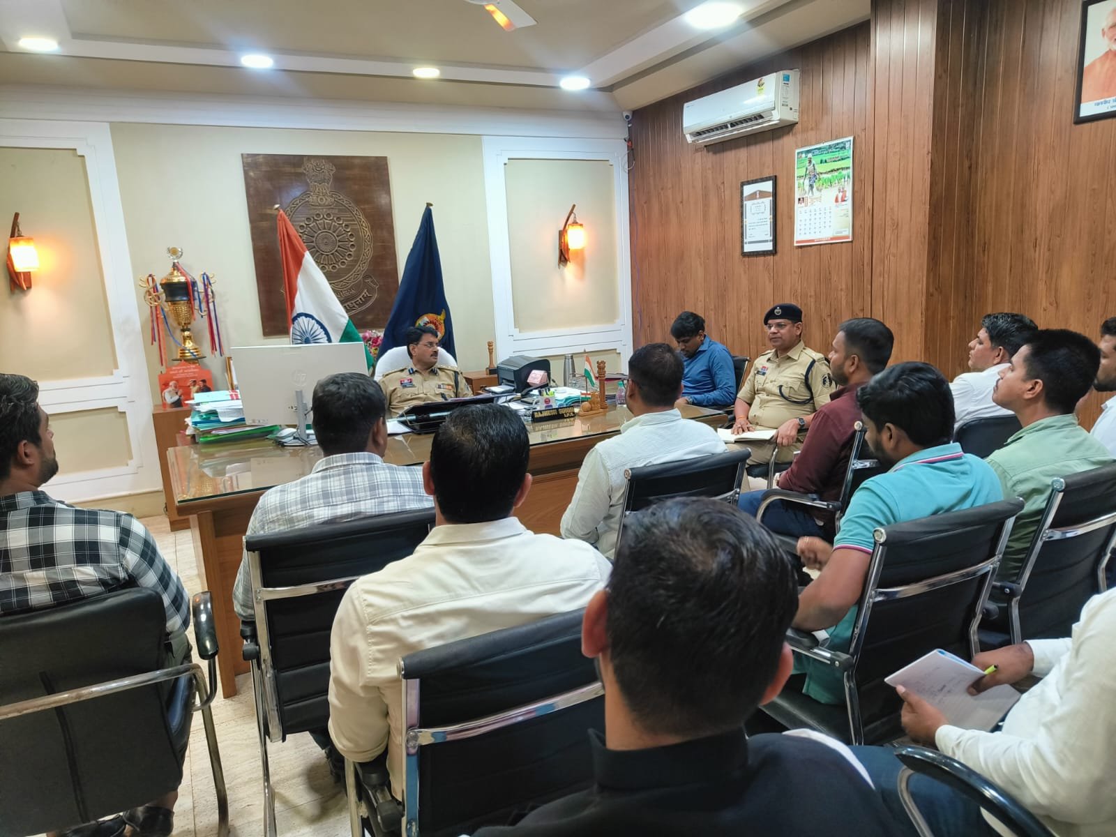 नेशनल हाईवे पर मवेशियों की समस्या को लेकर SSP ने की बैठक, जल्द बनेगी इमरजेंसी टीम