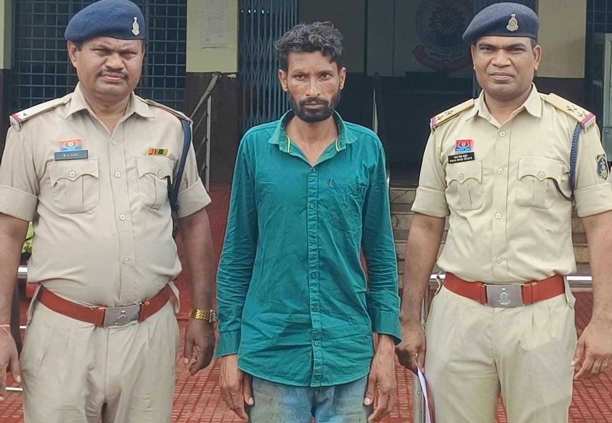 गला दबाकर हत्या करने का फरार आरोपी गिरफ्तार