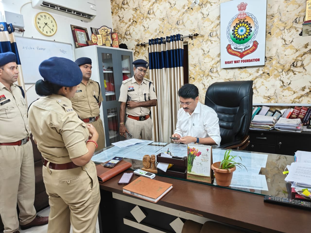 एसपी ने किया सिविल लाइन थाने का आकस्मिक निरीक्षण, ‘ई-साक्ष्य ऐप’ और ‘ई-समन’ पर दिए सख्त निर्देश