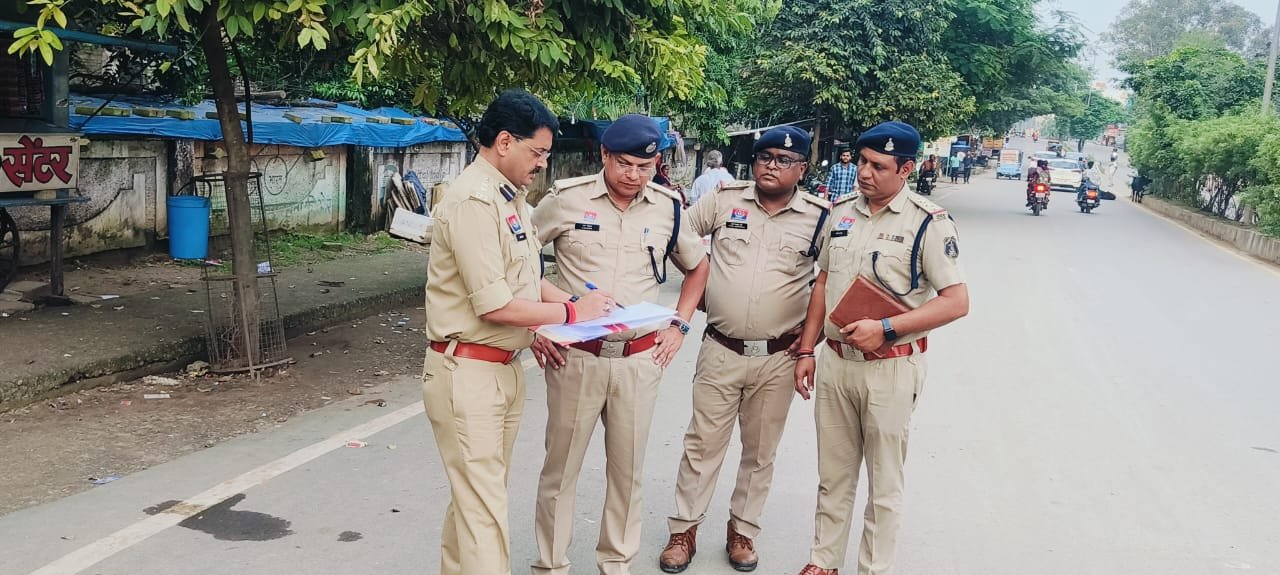 बिलासपुर शहर के ट्रैफिक पर सख्ती, SSP रजनेश सिंह ने किया प्रमुख मार्गों का निरीक्षण