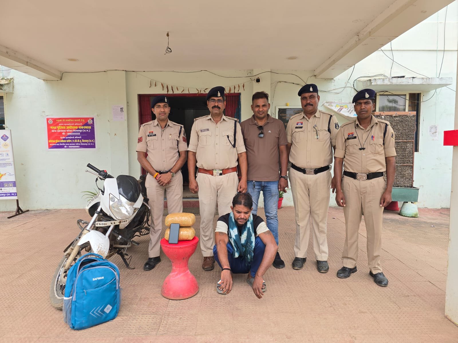 चकरभाठा पुलिस की बड़ी कार्रवाई: गांजा तस्कर शंकर शर्मा गिरफ्तार, 2 किलो 35 ग्राम गांजा बरामद