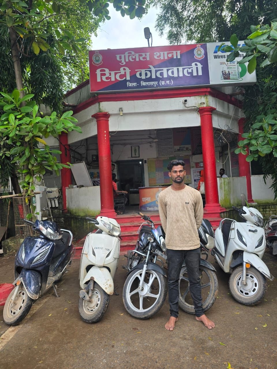 पुलिस की बड़ी कार्रवाई : मोटर साइकिल चोरी करने वाला आरोपी गिरफ्तार, 5 वाहन बरामद
