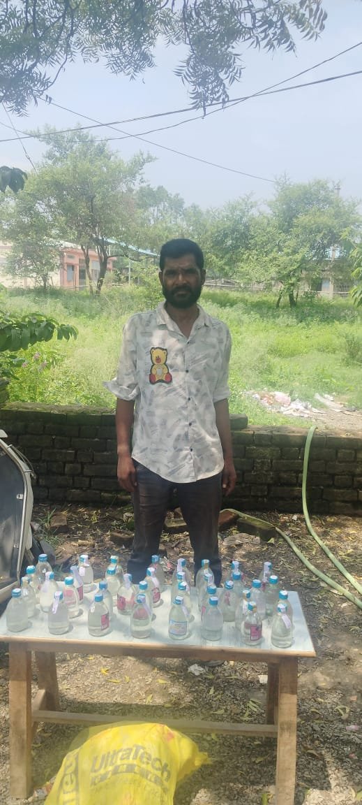 पचपेड़ी पुलिस की कार्रवाई : 36 पाव अवैध शराब जब्त, आरोपी गिरफ्तार