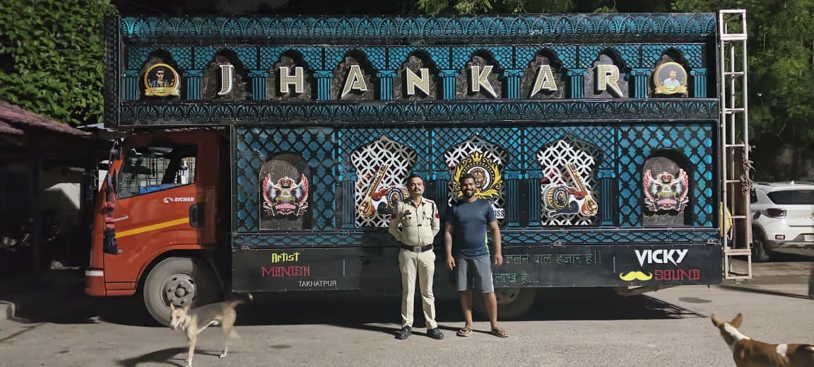 सिविल लाइन पुलिस का प्रहार : तेज आवाज में डीजे बजाने वाले संचालक पर कार्रवाई, वाहन सहित साउंड सिस्टम जब्त